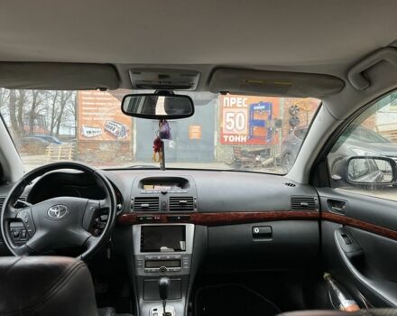 Черный Тойота Авенсис, объемом двигателя 2 л и пробегом 363 тыс. км за 4500 $, фото 7 на Automoto.ua