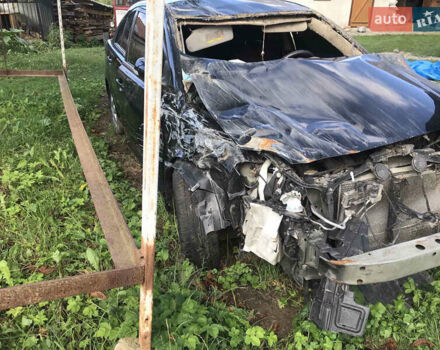 Чорний Тойота Авенсіс, об'ємом двигуна 1.8 л та пробігом 166 тис. км за 2700 $, фото 5 на Automoto.ua