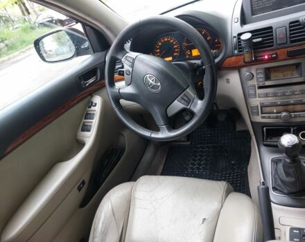 Чорний Тойота Авенсіс, об'ємом двигуна 2.2 л та пробігом 220 тис. км за 5200 $, фото 2 на Automoto.ua