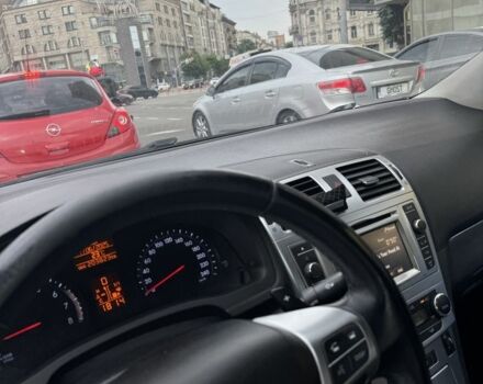 Черный Тойота Авенсис, объемом двигателя 2 л и пробегом 209 тыс. км за 11000 $, фото 4 на Automoto.ua