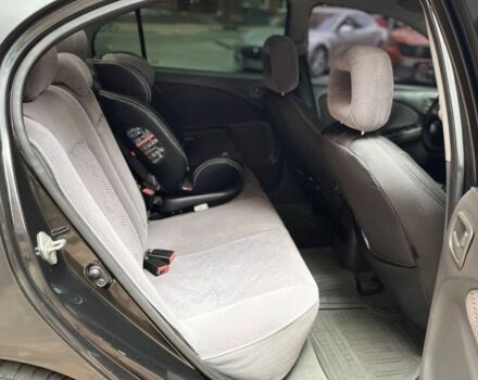 Черный Тойота Авенсис, объемом двигателя 2 л и пробегом 461 тыс. км за 3500 $, фото 13 на Automoto.ua