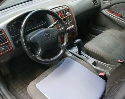 Чорний Тойота Авенсіс, об'ємом двигуна 1.76 л та пробігом 330 тис. км за 3550 $, фото 2 на Automoto.ua