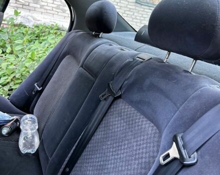 Черный Тойота Авенсис, объемом двигателя 1.8 л и пробегом 400 тыс. км за 1695 $, фото 3 на Automoto.ua