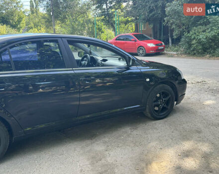 Черный Тойота Авенсис, объемом двигателя 2 л и пробегом 255 тыс. км за 6000 $, фото 11 на Automoto.ua
