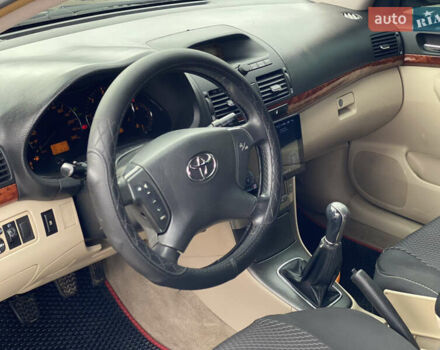 Черный Тойота Авенсис, объемом двигателя 2 л и пробегом 400 тыс. км за 5899 $, фото 7 на Automoto.ua