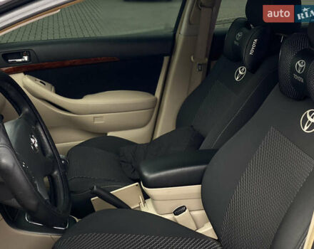 Черный Тойота Авенсис, объемом двигателя 2 л и пробегом 400 тыс. км за 5899 $, фото 8 на Automoto.ua