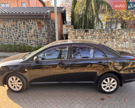 Черный Тойота Авенсис, объемом двигателя 1.8 л и пробегом 273 тыс. км за 5500 $, фото 4 на Automoto.ua