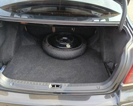 Чорний Тойота Авенсіс, об'ємом двигуна 1.8 л та пробігом 279 тис. км за 6000 $, фото 3 на Automoto.ua