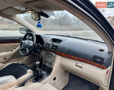 Черный Тойота Авенсис, объемом двигателя 1.79 л и пробегом 335 тыс. км за 4450 $, фото 10 на Automoto.ua