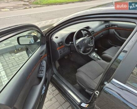Черный Тойота Авенсис, объемом двигателя 2.36 л и пробегом 225 тыс. км за 5850 $, фото 4 на Automoto.ua