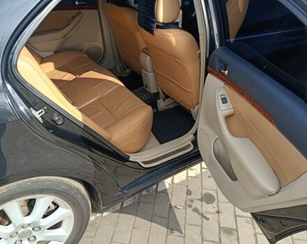 Чорний Тойота Авенсіс, об'ємом двигуна 1.8 л та пробігом 279 тис. км за 6000 $, фото 11 на Automoto.ua