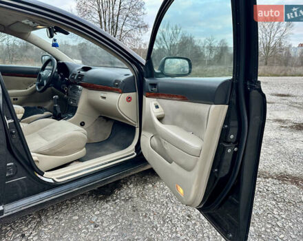 Черный Тойота Авенсис, объемом двигателя 1.79 л и пробегом 335 тыс. км за 4450 $, фото 8 на Automoto.ua