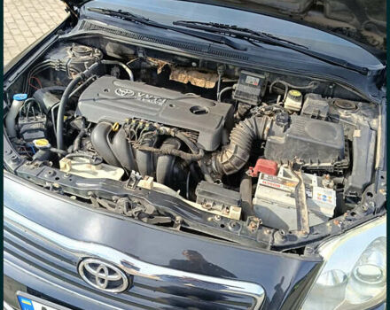 Черный Тойота Авенсис, объемом двигателя 1.8 л и пробегом 282 тыс. км за 6300 $, фото 4 на Automoto.ua