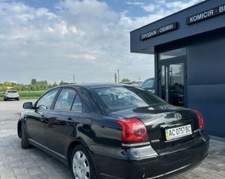 Черный Тойота Авенсис, объемом двигателя 1.8 л и пробегом 225 тыс. км за 5000 $, фото 2 на Automoto.ua