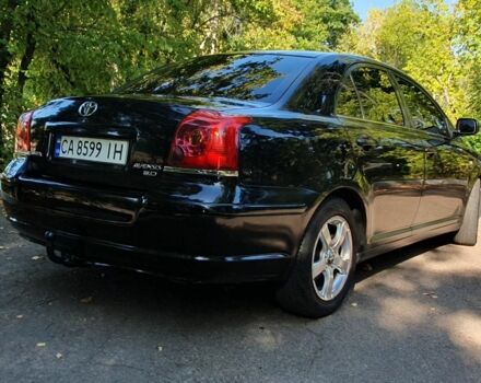 Черный Тойота Авенсис, объемом двигателя 2 л и пробегом 221 тыс. км за 5500 $, фото 1 на Automoto.ua
