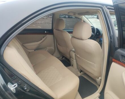 Черный Тойота Авенсис, объемом двигателя 2 л и пробегом 240 тыс. км за 5500 $, фото 4 на Automoto.ua