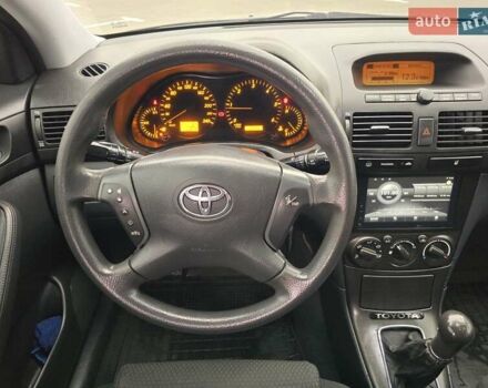 Черный Тойота Авенсис, объемом двигателя 2 л и пробегом 350 тыс. км за 4999 $, фото 16 на Automoto.ua