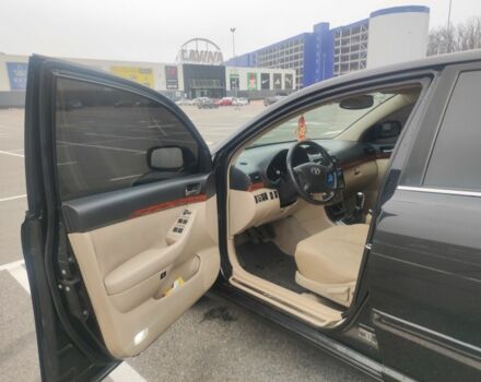 Черный Тойота Авенсис, объемом двигателя 2 л и пробегом 240 тыс. км за 5500 $, фото 6 на Automoto.ua