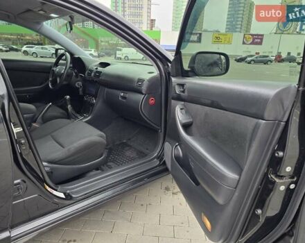 Черный Тойота Авенсис, объемом двигателя 2 л и пробегом 350 тыс. км за 4999 $, фото 25 на Automoto.ua