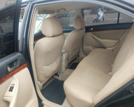 Черный Тойота Авенсис, объемом двигателя 2 л и пробегом 240 тыс. км за 5500 $, фото 5 на Automoto.ua