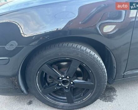 Черный Тойота Авенсис, объемом двигателя 1.79 л и пробегом 240 тыс. км за 6800 $, фото 2 на Automoto.ua