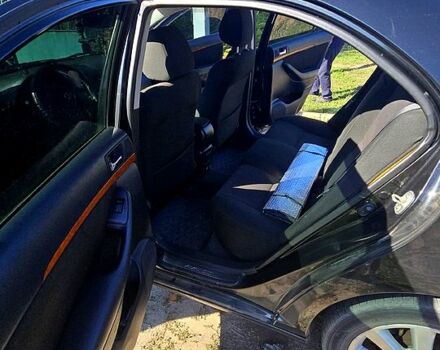 Черный Тойота Авенсис, объемом двигателя 1.8 л и пробегом 143 тыс. км за 7000 $, фото 7 на Automoto.ua