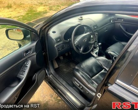 Чорний Тойота Авенсіс, об'ємом двигуна 2 л та пробігом 300 тис. км за 6400 $, фото 4 на Automoto.ua