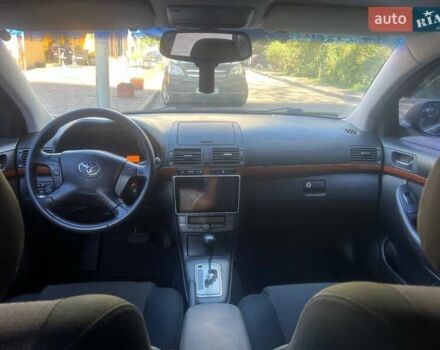 Черный Тойота Авенсис, объемом двигателя 1.8 л и пробегом 136 тыс. км за 7000 $, фото 11 на Automoto.ua