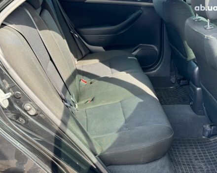 Чорний Тойота Авенсіс, об'ємом двигуна 2 л та пробігом 264 тис. км за 7190 $, фото 19 на Automoto.ua