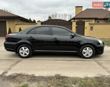 Черный Тойота Авенсис, объемом двигателя 1.8 л и пробегом 178 тыс. км за 7150 $, фото 3 на Automoto.ua