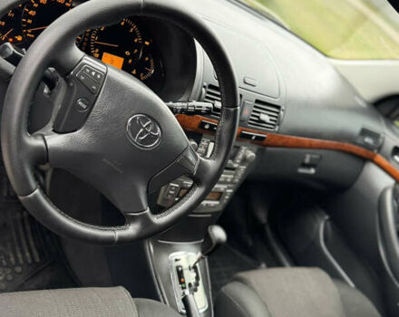 Черный Тойота Авенсис, объемом двигателя 1.8 л и пробегом 178 тыс. км за 7150 $, фото 17 на Automoto.ua