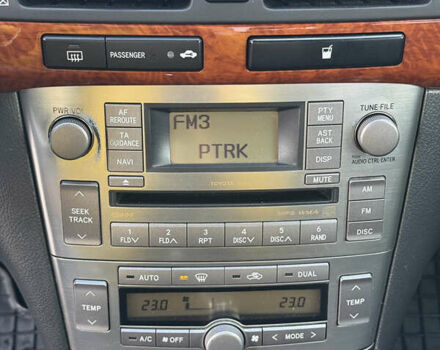 Чорний Тойота Авенсіс, об'ємом двигуна 1.8 л та пробігом 212 тис. км за 5600 $, фото 14 на Automoto.ua