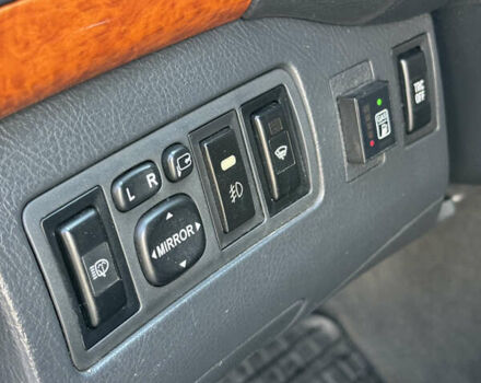 Чорний Тойота Авенсіс, об'ємом двигуна 1.8 л та пробігом 212 тис. км за 5600 $, фото 13 на Automoto.ua