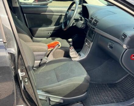 Чорний Тойота Авенсіс, об'ємом двигуна 2 л та пробігом 264 тис. км за 6780 $, фото 21 на Automoto.ua