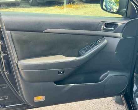 Чорний Тойота Авенсіс, об'ємом двигуна 2 л та пробігом 264 тис. км за 6780 $, фото 10 на Automoto.ua