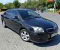 Черный Тойота Авенсис, объемом двигателя 2 л и пробегом 220 тыс. км за 6500 $, фото 1 на Automoto.ua