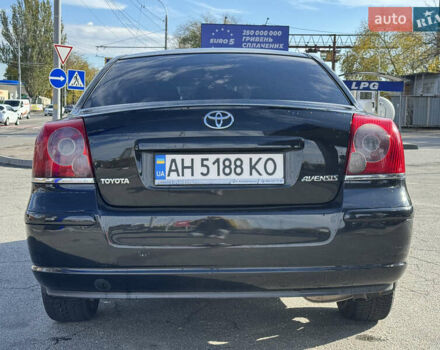 Чорний Тойота Авенсіс, об'ємом двигуна 1.8 л та пробігом 212 тис. км за 5600 $, фото 4 на Automoto.ua