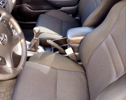 Чорний Тойота Авенсіс, об'ємом двигуна 1.8 л та пробігом 114 тис. км за 7400 $, фото 7 на Automoto.ua