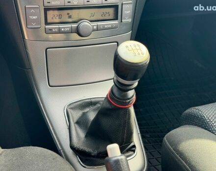 Чорний Тойота Авенсіс, об'ємом двигуна 2 л та пробігом 264 тис. км за 7190 $, фото 28 на Automoto.ua