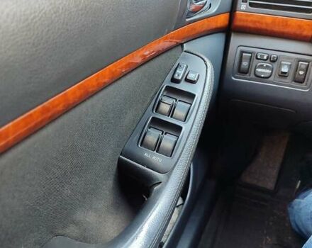Черный Тойота Авенсис, объемом двигателя 1.8 л и пробегом 320 тыс. км за 7200 $, фото 2 на Automoto.ua