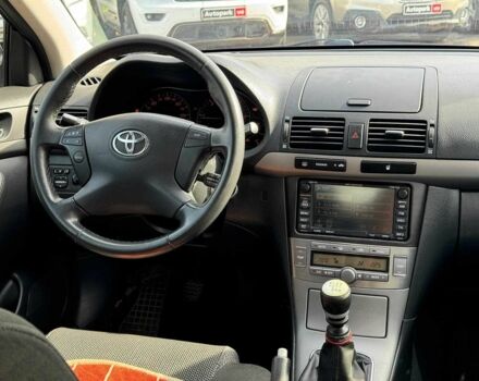 Чорний Тойота Авенсіс, об'ємом двигуна 2 л та пробігом 264 тис. км за 6780 $, фото 23 на Automoto.ua
