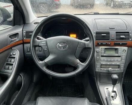 Черный Тойота Авенсис, объемом двигателя 1.8 л и пробегом 242 тыс. км за 6800 $, фото 5 на Automoto.ua