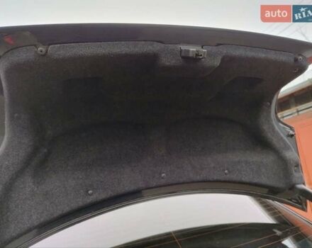 Черный Тойота Авенсис, объемом двигателя 1.8 л и пробегом 256 тыс. км за 7999 $, фото 25 на Automoto.ua