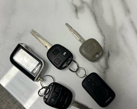 Чорний Тойота Авенсіс, об'ємом двигуна 1.8 л та пробігом 136 тис. км за 8300 $, фото 64 на Automoto.ua