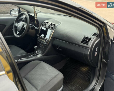 Черный Тойота Авенсис, объемом двигателя 2 л и пробегом 270 тыс. км за 9500 $, фото 9 на Automoto.ua