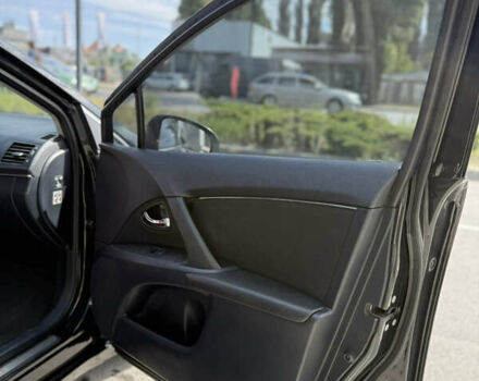 Черный Тойота Авенсис, объемом двигателя 1.99 л и пробегом 237 тыс. км за 8500 $, фото 15 на Automoto.ua