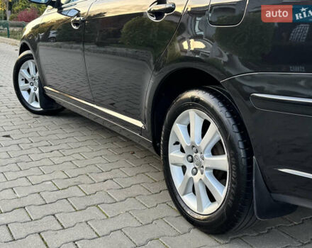 Черный Тойота Авенсис, объемом двигателя 1.8 л и пробегом 98 тыс. км за 10300 $, фото 21 на Automoto.ua