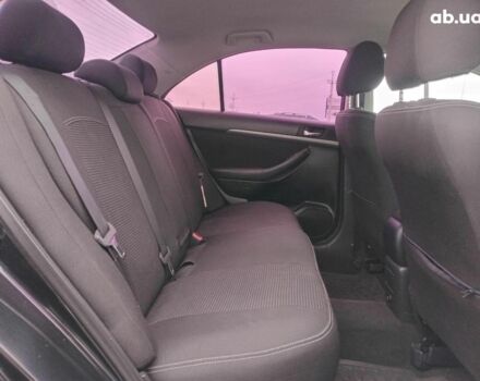 Черный Тойота Авенсис, объемом двигателя 1.8 л и пробегом 297 тыс. км за 7490 $, фото 18 на Automoto.ua