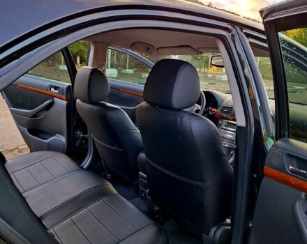 Черный Тойота Авенсис, объемом двигателя 1.8 л и пробегом 183 тыс. км за 7500 $, фото 10 на Automoto.ua