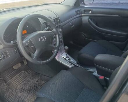 Черный Тойота Авенсис, объемом двигателя 1.8 л и пробегом 202 тыс. км за 7900 $, фото 7 на Automoto.ua